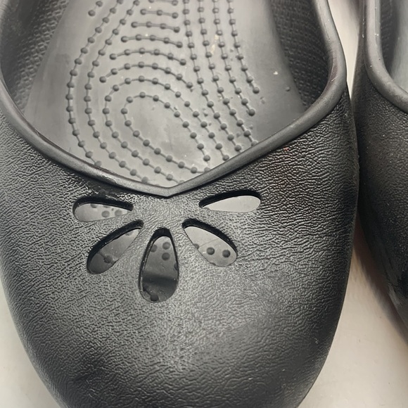 Crocs Black Sling Back flat Sandal Sz 9. CR0192A - Picture 2 of 7